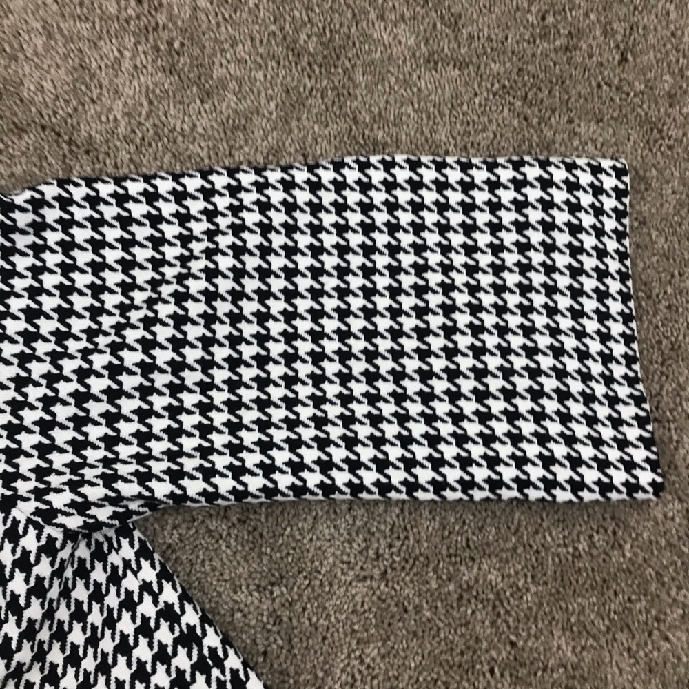 Carmen Marc Valvo Size Small Black White Coat - Picture 5 of 8